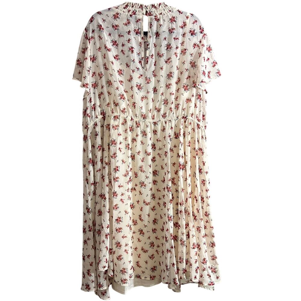 Torrid Women's Plus Size Rose Floral Mini Chiffon Smocked Dress Size 4 4X New - Picture 3 of 8